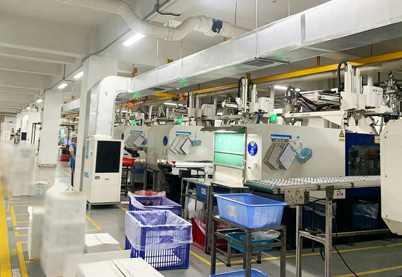 注塑車間怎么降溫，優(yōu)選蒸發(fā)冷省電空調(diào)-立柜管道機(jī)組